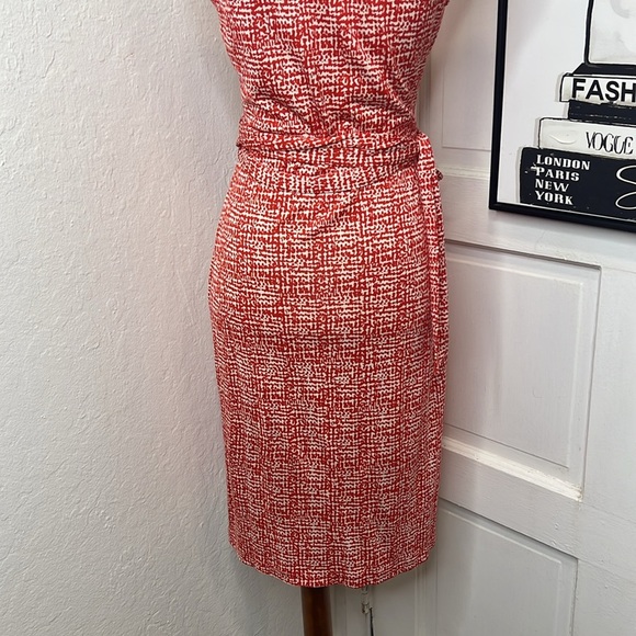 DVF New Yahzi Short Sleeve Wrap Dress Size 8 - Picture 7 of 10